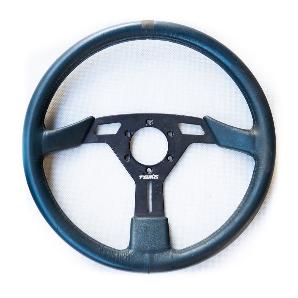 TOM'S 360mm steering wheel
